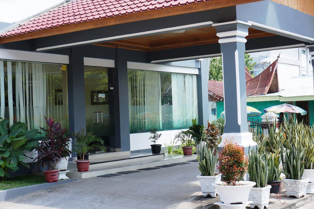 Edotel Minangkabau Padang  Exterior foto
