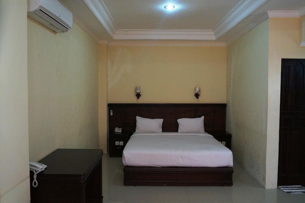 Edotel Minangkabau Padang  Habitación foto