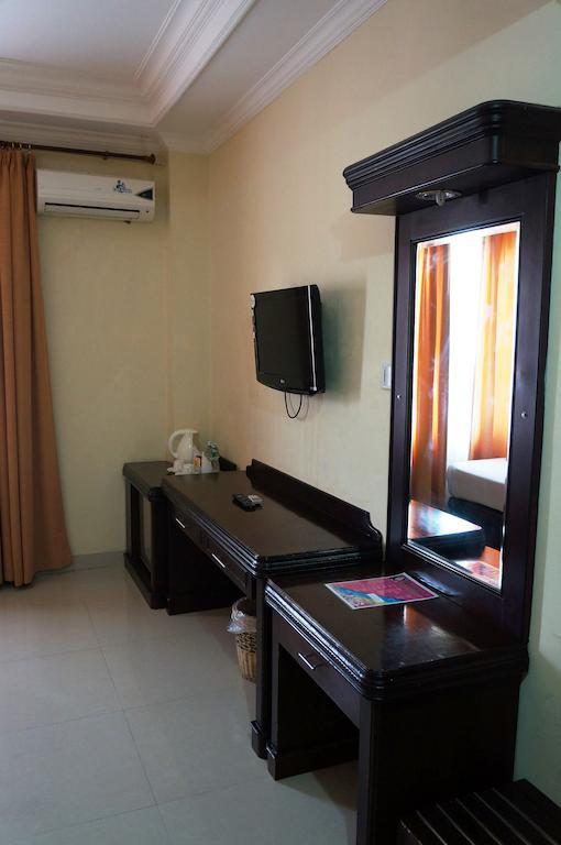 Edotel Minangkabau Padang  Exterior foto