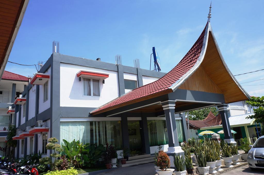 Edotel Minangkabau Padang  Exterior foto