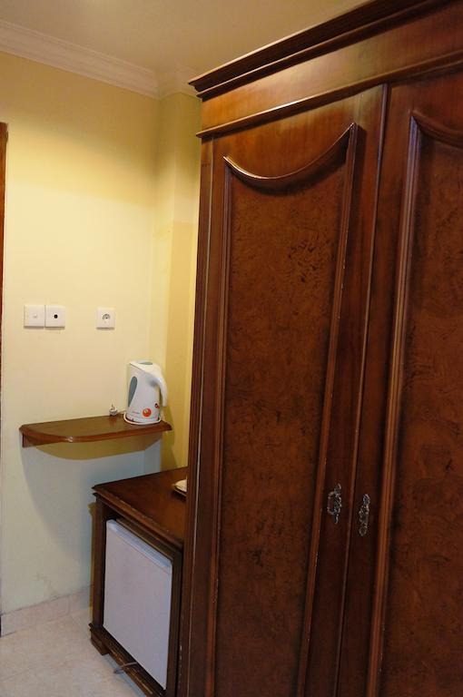 Edotel Minangkabau Padang  Exterior foto
