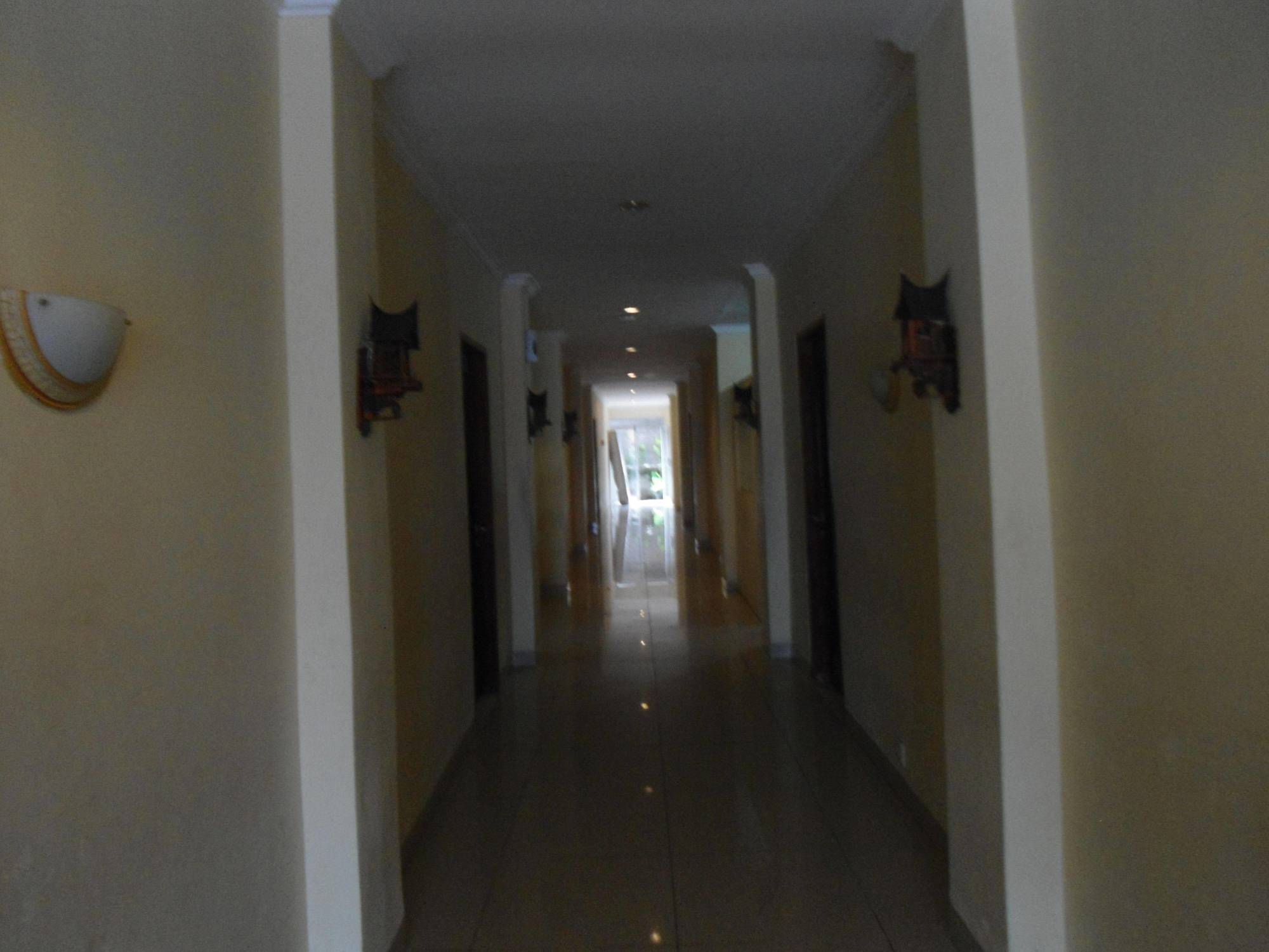 Edotel Minangkabau Padang  Exterior foto